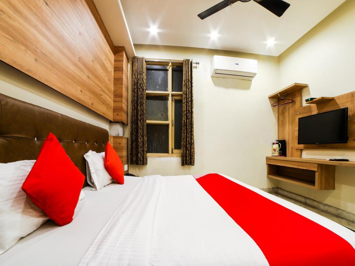 Oyo 78699 Hotel Klick International Nuova Delhi Esterno foto